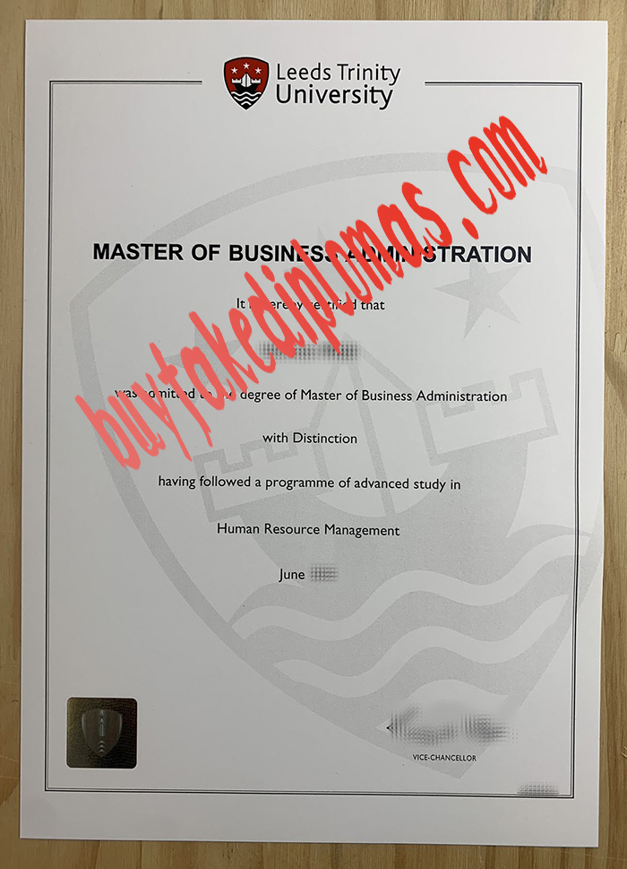 Leeds Trinity University fake diploma